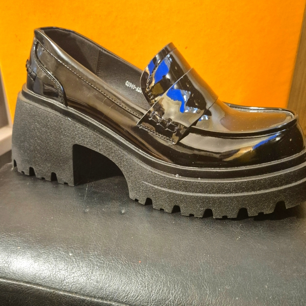 BNIB patent leather penny loafers